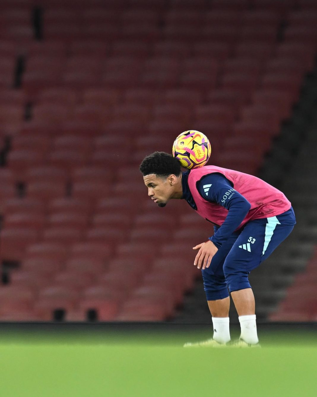 Ethan Nwaneri trains with the Arsenal first team at the Emirates Stadium (Photo via Arsenal on Instagram)