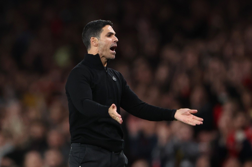 LONDON, ENGLAND: Mikel Arteta, Manager of Arsenal reacts during the Premier League match between Arsenal FC and Liverpool FC at Emirates Stadium on October 27, 2024. (Photo by Alex Pantling/Getty Images)