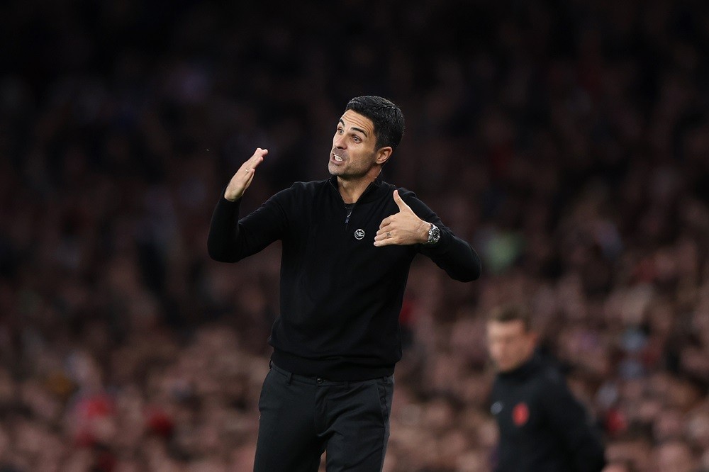 LONDON, ENGLAND: Mikel Arteta, Manager of Arsenal reacts during the Premier League match between Arsenal FC and Liverpool FC at Emirates Stadium on October 27, 2024. (Photo by Alex Pantling/Getty Images)