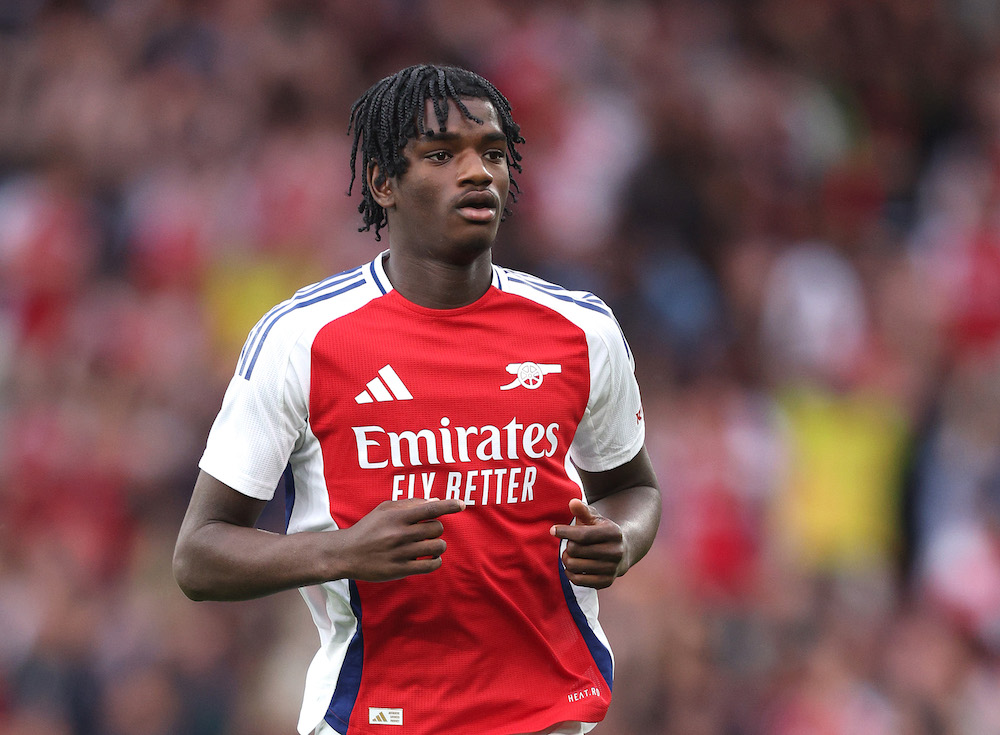 LONDON, ENGLAND: Ayden Heaven of Arsenal looks on during the pre-season friendly match between Arsenal and Bayer 04 Leverkusen at Emirates Stadium on August 07, 2024. (Photo by Warren Little/Getty Images)