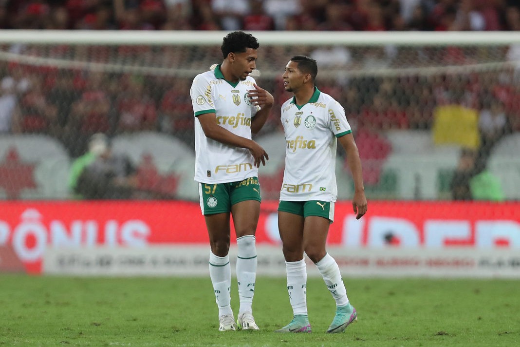 RIO DE JANEIRO, BRAZIL - AUGUST 11: Luighi of Palmeiras celebrates after scoring the team´s first goal with teamamte Rony after a VAR check during the match between Flamengo and Palmeiras as part of Brasileirao 2024 at Maracana Stadium on August 11, 2024 in Rio de Janeiro, Brazil. (Photo by Wagner Meier/Getty Images)