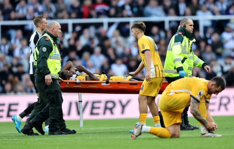 NEWCASTLE UPON TYNE, ENGLAND - OCTOBER 19: Danny Welbeck of Brighton & Hove Albion is carried from the pitch on a stretcher during the Premier League match between Newcastle United FC and Brighton & Hove Albion FC at St James' Park on October 19, 2024 in Newcastle upon Tyne, England. (Photo by Matt McNulty/Getty Images)