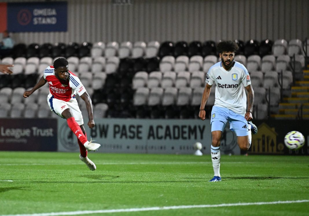 Nathan Butler-Oyedeji scores a goal for the Arsenal u21s (Photo via Arsenal Academy on Twitter)