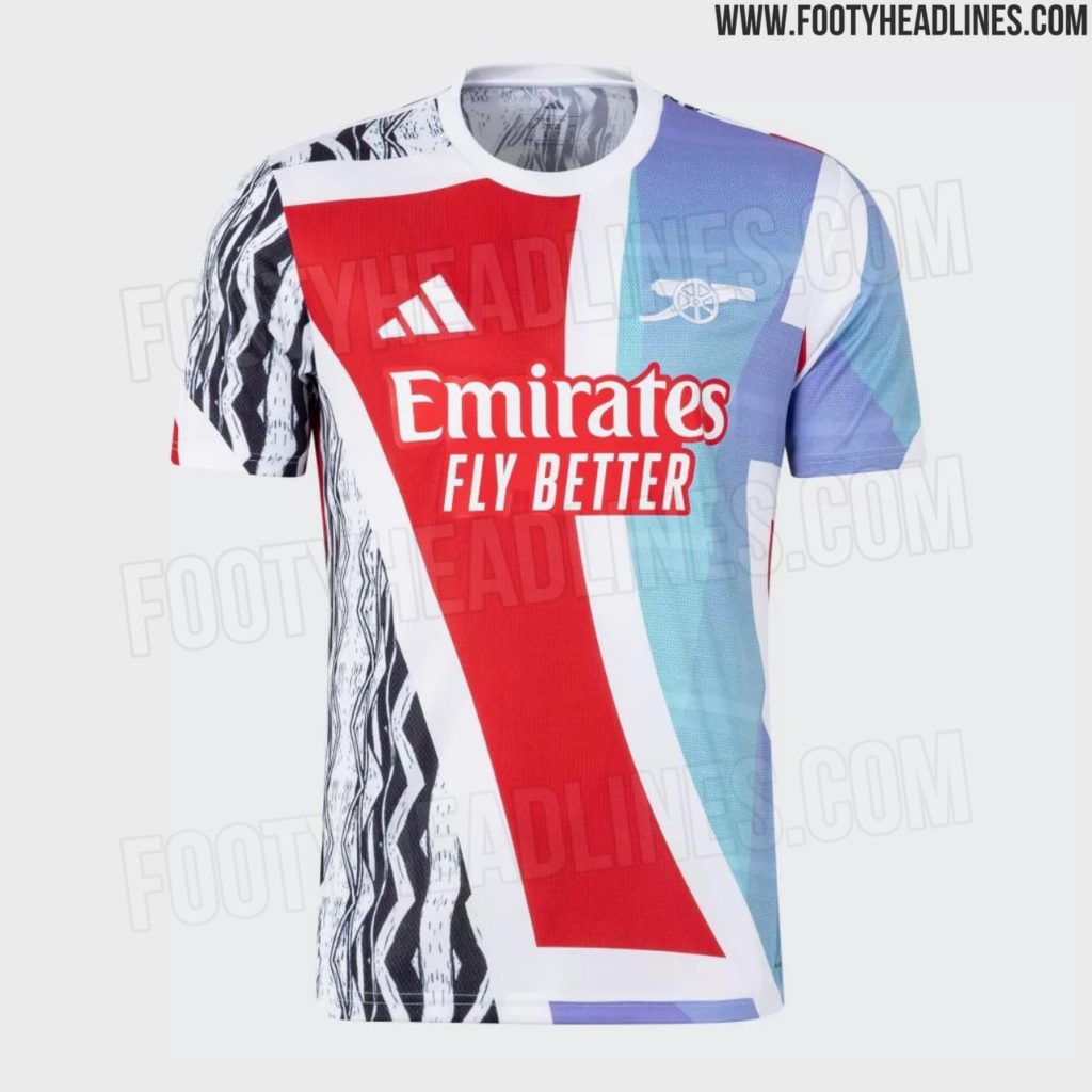 Arsenal 2025 pre-match shirt with short sleeves (Photo via FootyHeadlines.com)