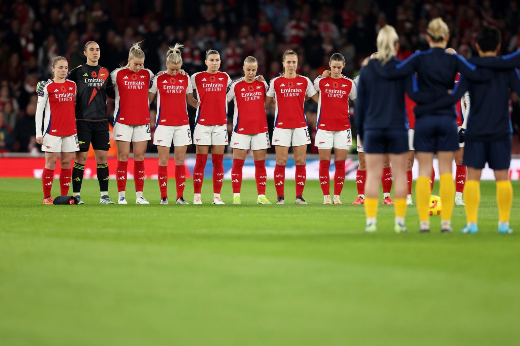 LONDON, ENGLAND - NOVEMBER 08: Players of Arsenal and Brighton & Hove Albion participate in a minute's silence for Remembrance Sunday prior to the Barclays Women's Super League match between Arsenal and Brighton & Hove Albion at Emirates Stadium on November 08, 2024 in London, England. (Photo by Paul Harding/Getty Images)