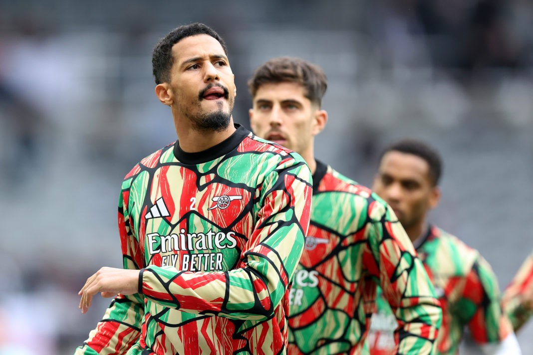 NEWCASTLE UPON TYNE, ENGLAND - NOVEMBER 02: William Saliba of Arsenal warms up prior to the Premier League match between Newcastle United FC and Arsenal FC at St James' Park on November 02, 2024 in Newcastle upon Tyne, England. (Photo by George Wood/Getty Images)