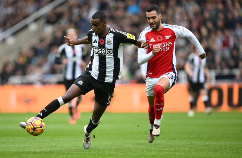 NEWCASTLE UPON TYNE, ENGLAND - NOVEMBER 02: Mikel Merino of Arsenal challenges Alexander Isak of Newcastle during the Premier League match between Newcastle United FC and Arsenal FC at St James' Park on November 02, 2024 in Newcastle upon Tyne, England. (Photo by Stu Forster/Getty Images)